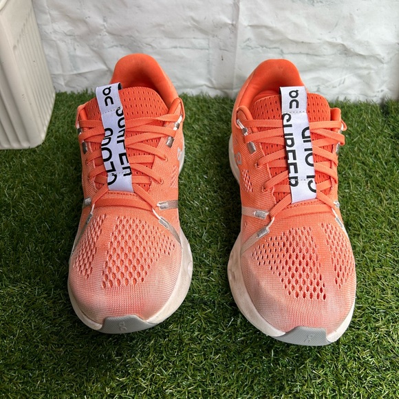 On Cloudsurfer MEN SHOES Flame | White
SIZE Men 7.5 women 9 new /unisex? main image 10